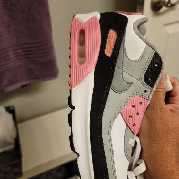 *SOLD*NIKE AIR MAX 90 SHOES - ROSE PINK - WOMEN'S SIZE 8 - Picture 2 of 5